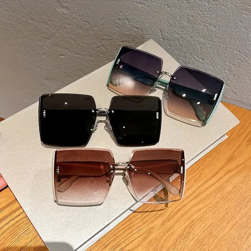 RetroGlam™ – Frameless Square Sunglasses
