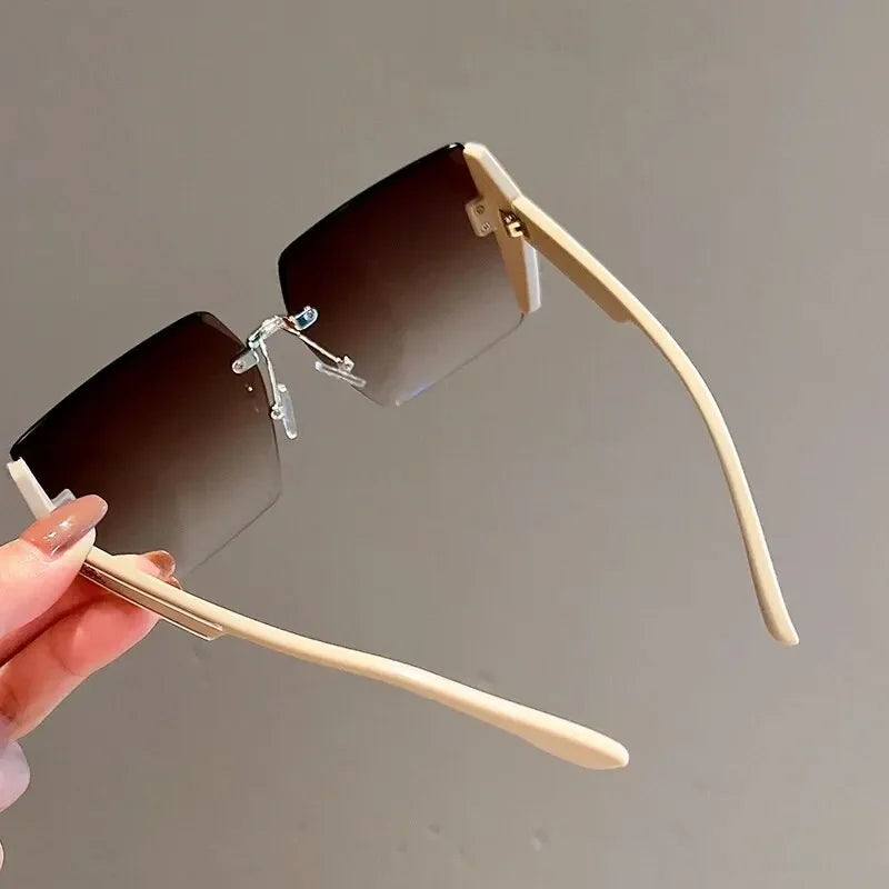 RetroGlam™ – Frameless Square Sunglasses