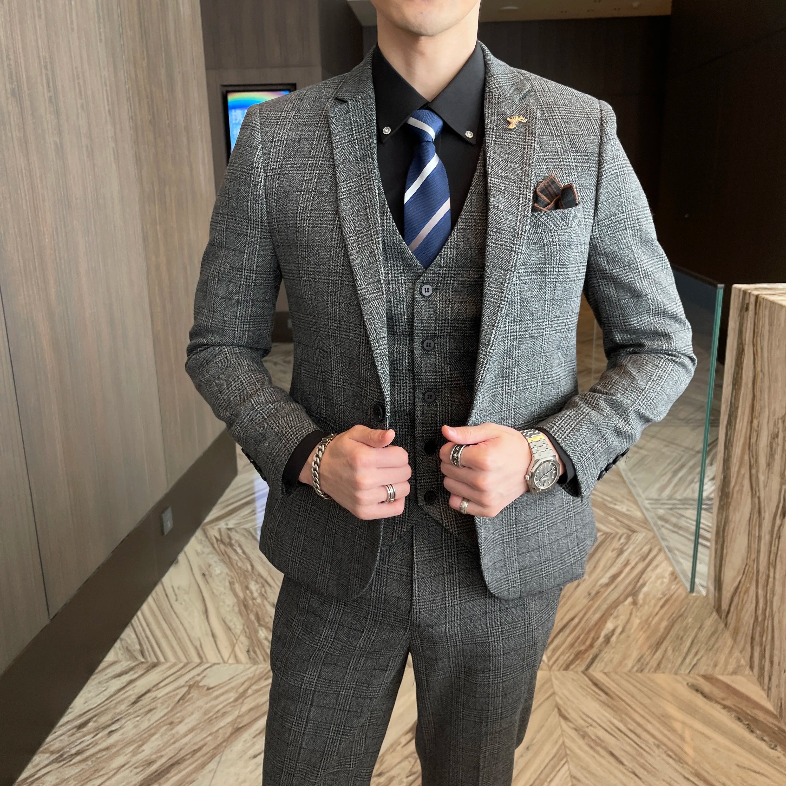 Kensington Suit – Regalia™