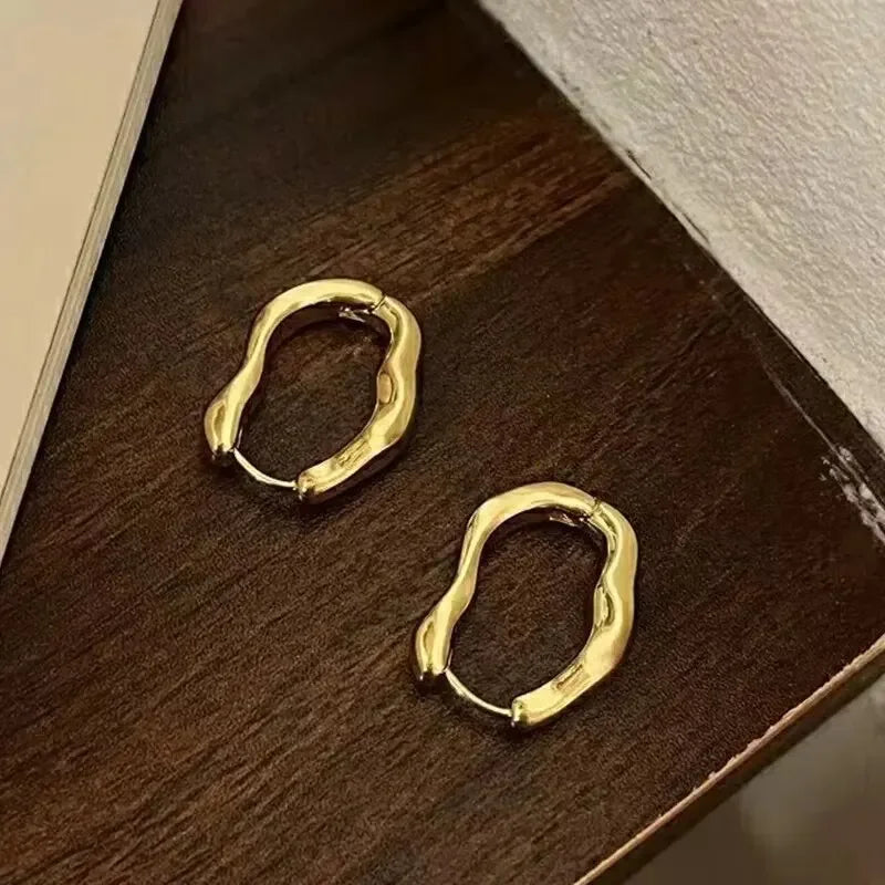 Irregular Metallic Hoops – Auria™
