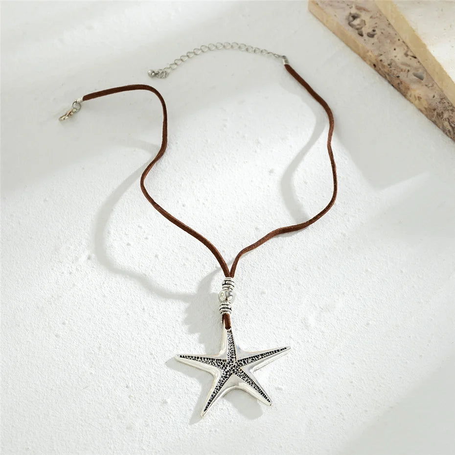 StarVibe™ – Y2K Starfish Necklace