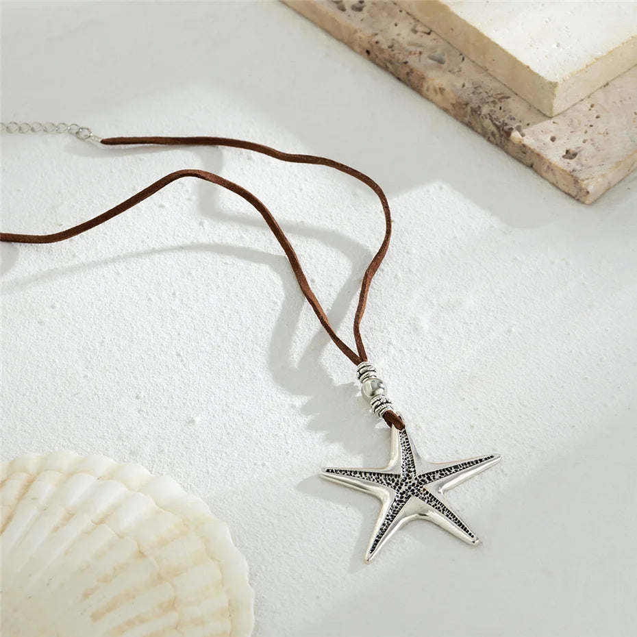StarVibe™ – Y2K Starfish Necklace