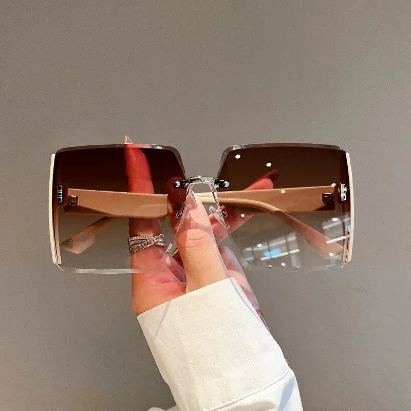 RetroGlam™ – Frameless Square Sunglasses